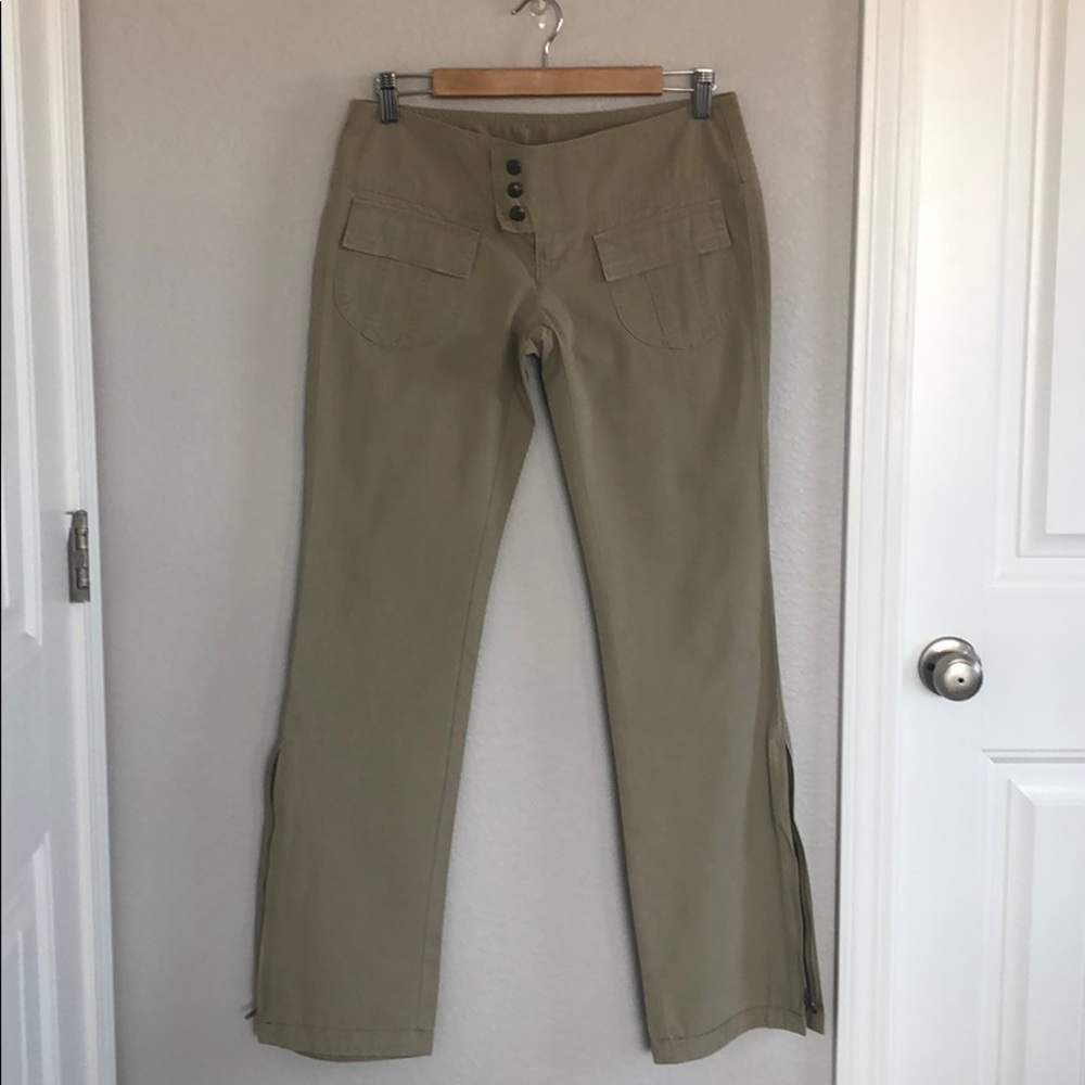 DKNY distress jeans